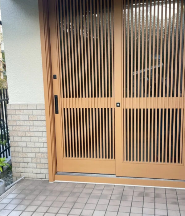 玄関ドアリフォーム